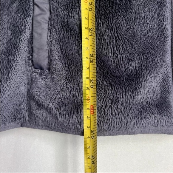 The North Face Women Sz S Vest Faux Fur Purple Full Zip Pockets Outerwear READ - Picture 12 of 13